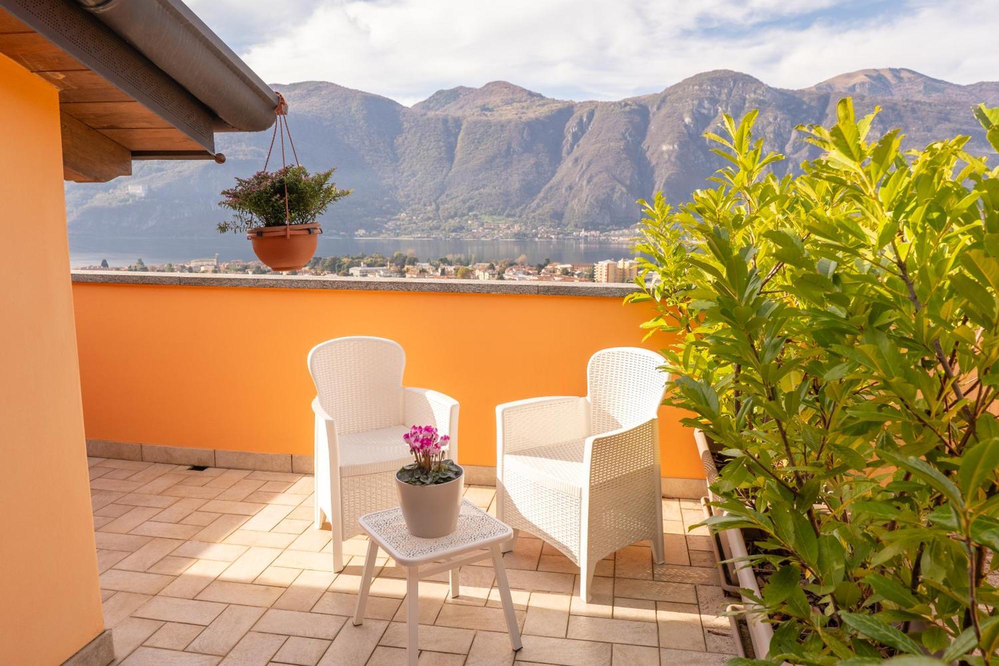 Larius Apartment - Como Lake View マンデッロ・デル・ラーリオ エクステリア 写真