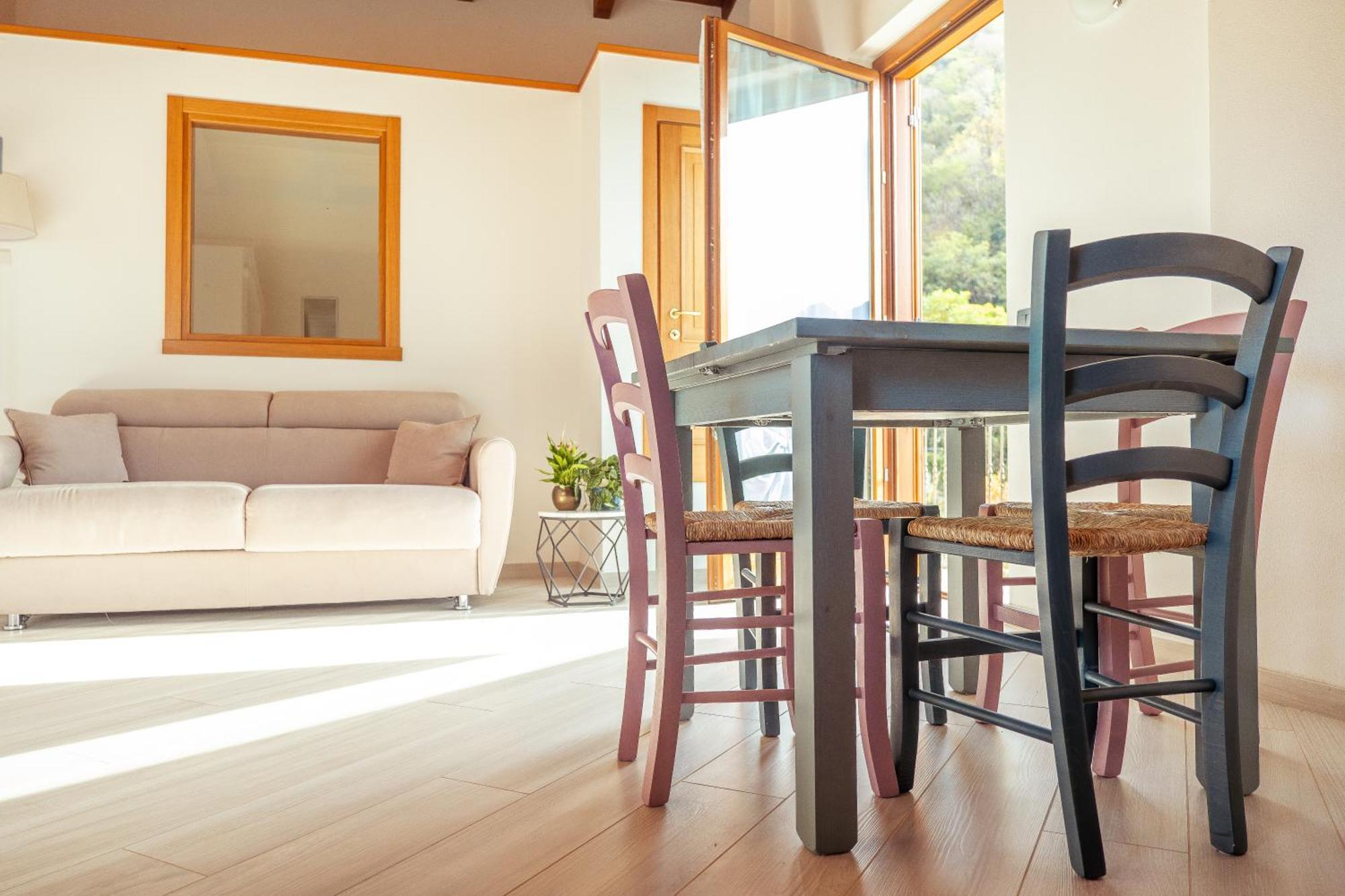 Larius Apartment - Como Lake View マンデッロ・デル・ラーリオ エクステリア 写真